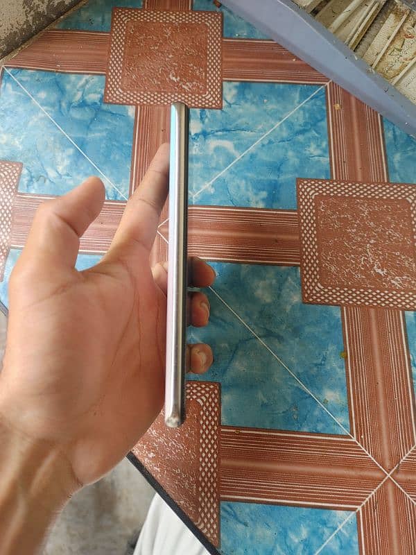 PTA APROVD HUAWEI y9a 8 GB ram 128 GB rom hi OK 5