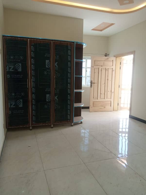 UPPER PORTION AVAILABLE FOR RENT IN BANIGALA 6