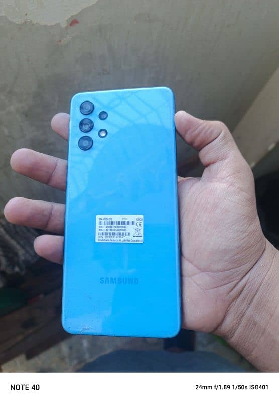 Samsung A32 6/128 only one handed phone 1