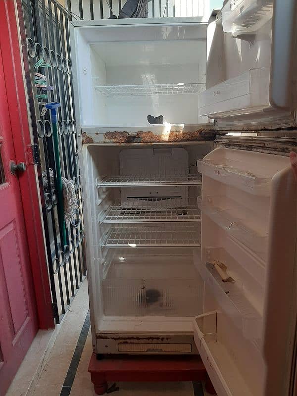 Fridge for sale 3