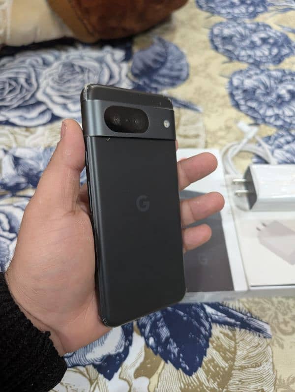 Google Pixel 8 1