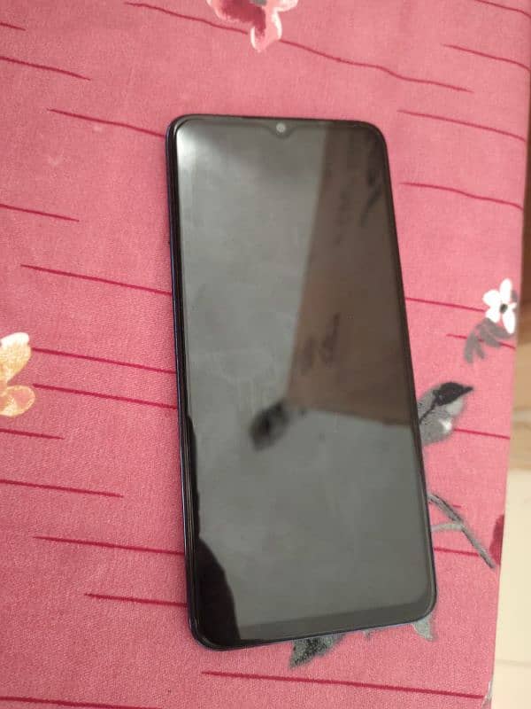 Tecno spark 10 c  4+4  128  10 by 10 condition 10 months use only 2