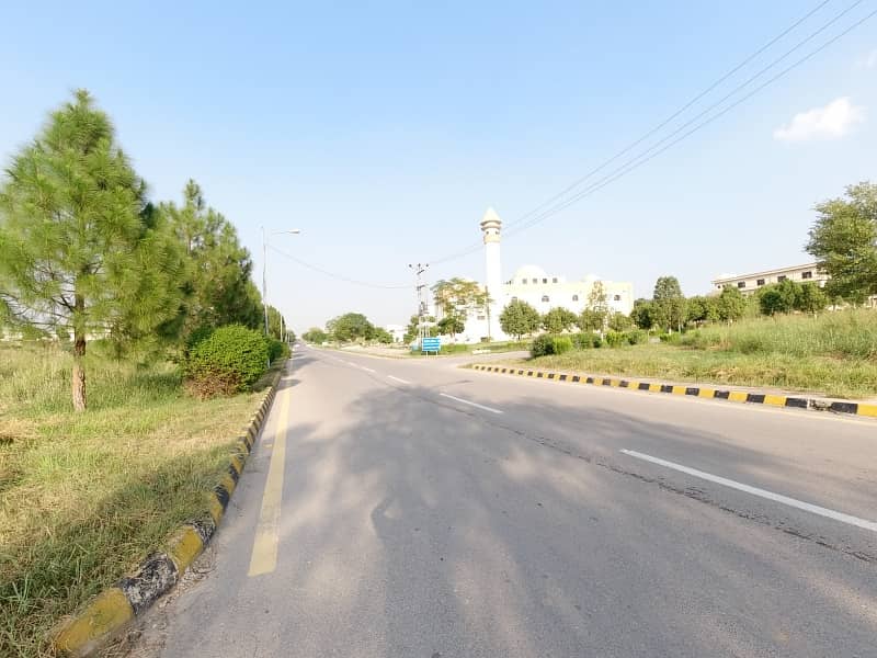 1 Kanal Residential Plot In Beautiful Location Of Engineers Coop Housing - Block J In Islamabad 3