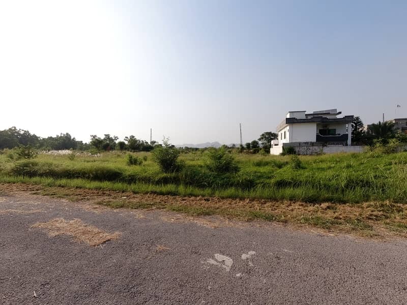 1 Kanal Residential Plot In Beautiful Location Of Engineers Coop Housing - Block J In Islamabad 5