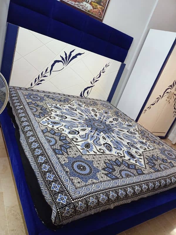 beautiful bed sell with mattress 0