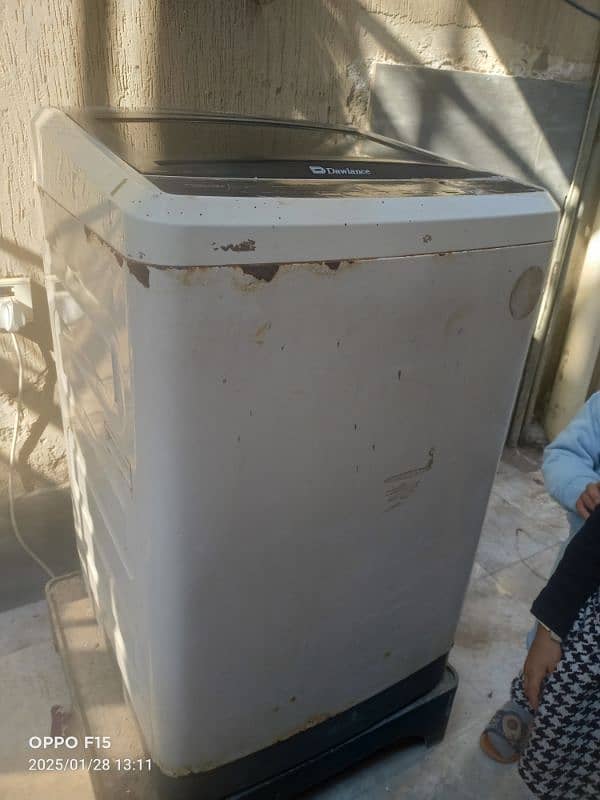 Dawlance washing machine, model dwt235TB ES 4