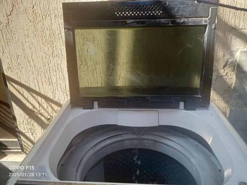 Dawlance washing machine, model dwt235TB ES 5