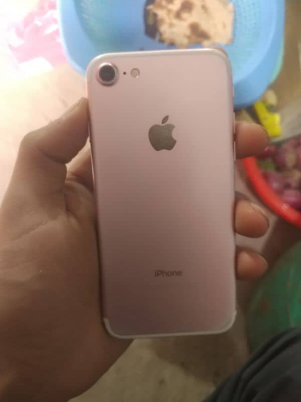 iPhone 7 32gb PTA approved 1