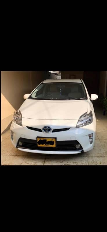 Toyota Prius 1.8 s touring selection 2