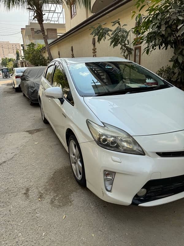 Toyota Prius 1.8 s touring selection 4