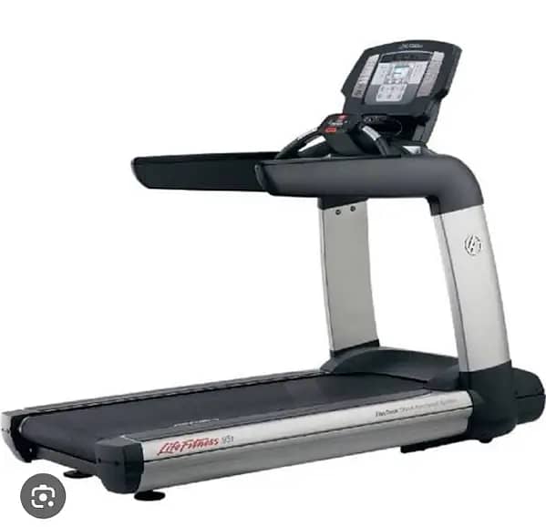 Commercial Treadmill and Eliptical  Life Fitness / Treadmill 9