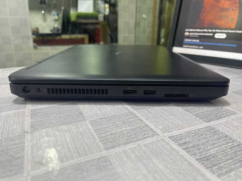 Dell Latitude E5540  i5 4th (0322-8832611) 7