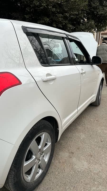 Suzuki Swift 2015 18