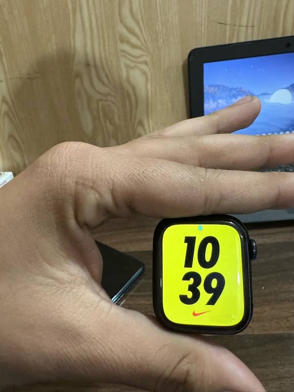 Apple Watch 8 series 41mm 0