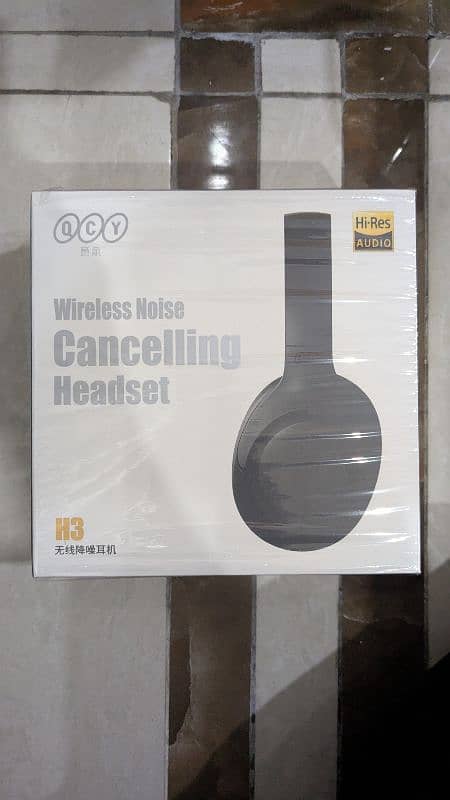 read ad earphones headphones qcy soundpeats anker soundcore haylou tws 6