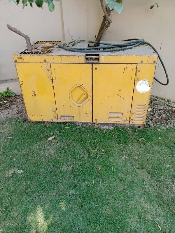 13 kVA . Danyo made in Japan . 1500 RPM Diesel03007665573 2