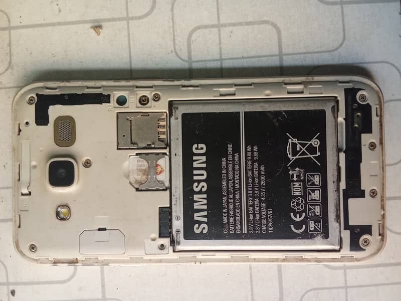 Samsung Mobile J5 complete box 3