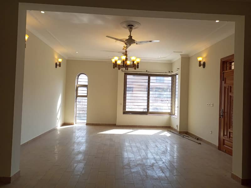 Beautiful and luxury upper portion for rent 1