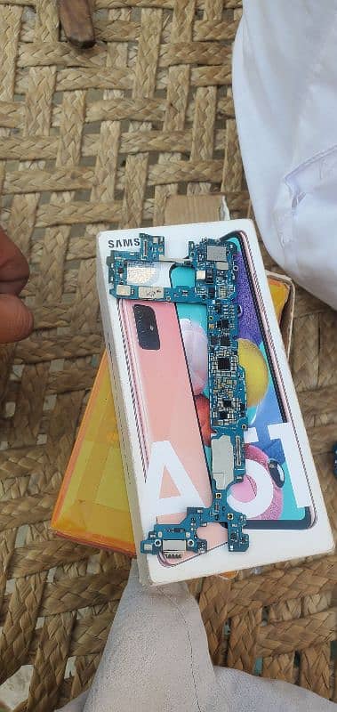 s10 plus ka panel bord camera speakers 6