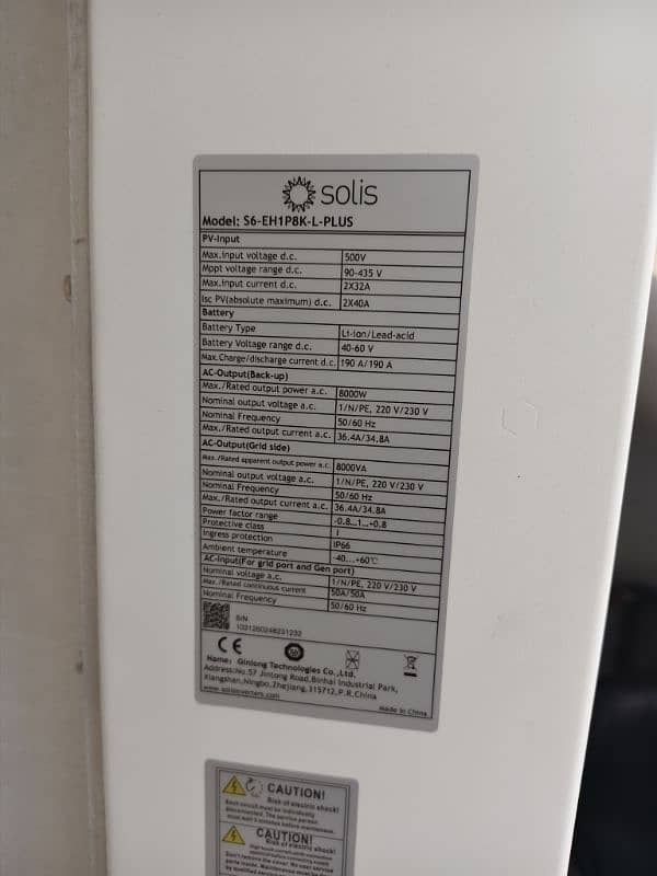 Solis 8kw plus model brand new inverter . 5year waeenty 3