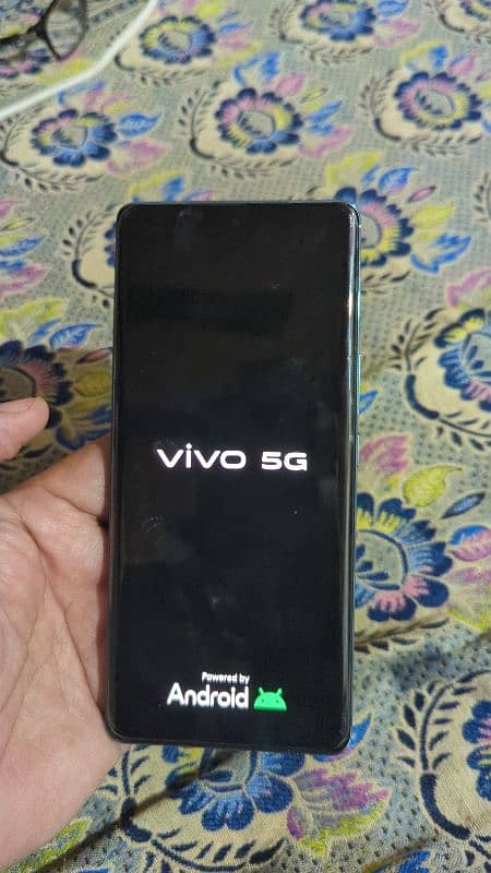 vivo v30e 5G 256 GB 3