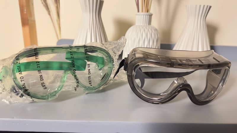 Swimming goggles for adults 2