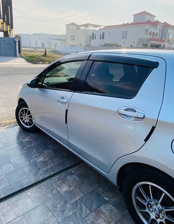 Toyota Vitz 2019 Model Just Like New. 10