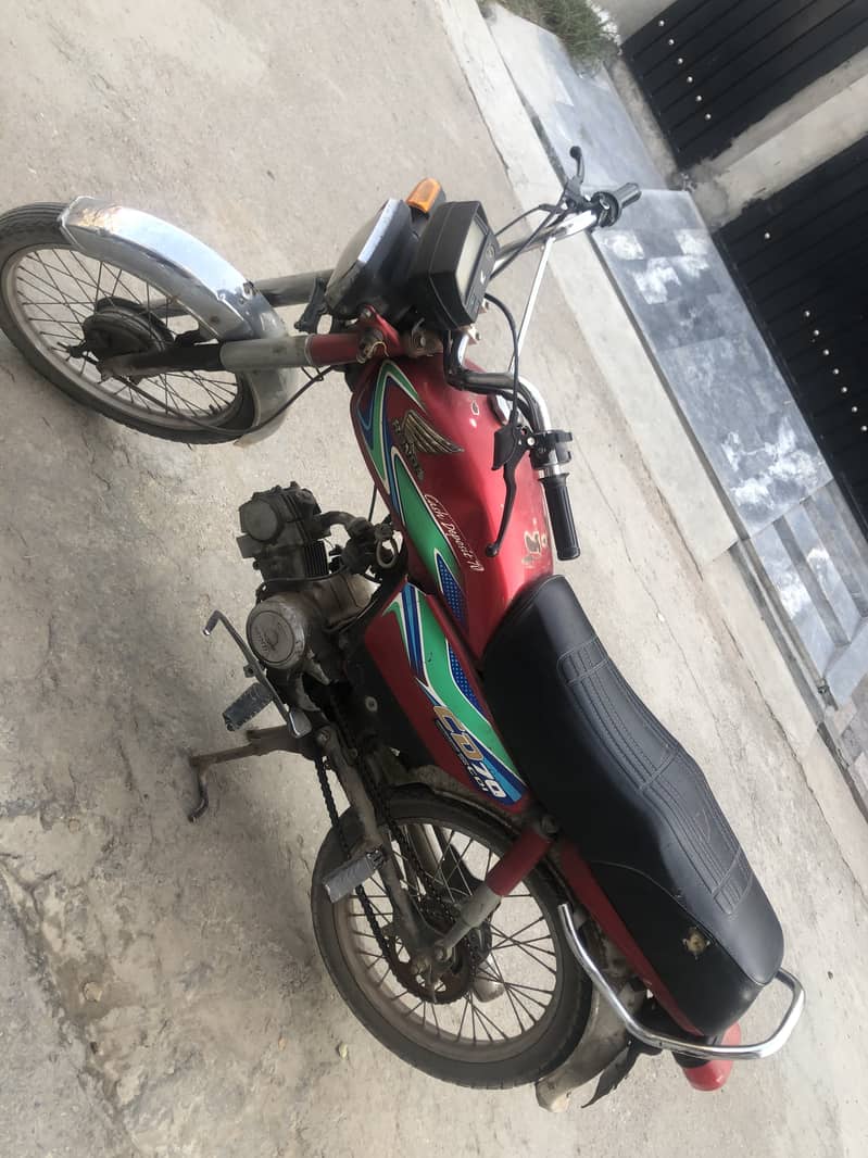 Honda CD 70 2018 3