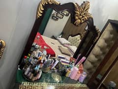 Dressing table