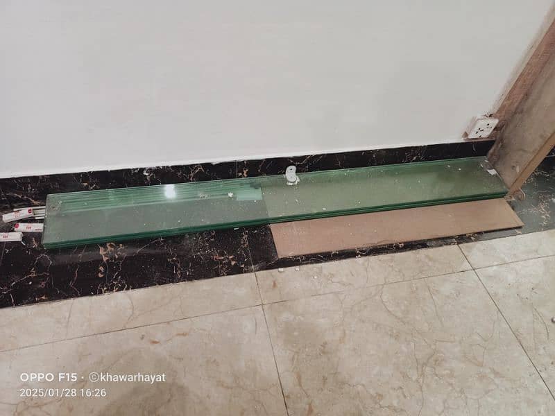 mirror 4 pec 12mm length 6 feet width 8 inch 2