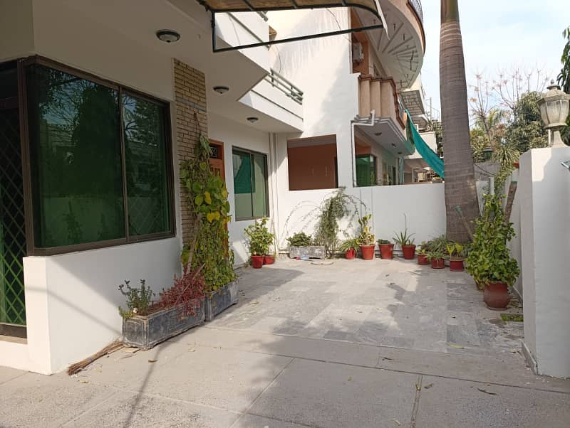 Double Storey House For Rent in i-8 Islamabad. 0