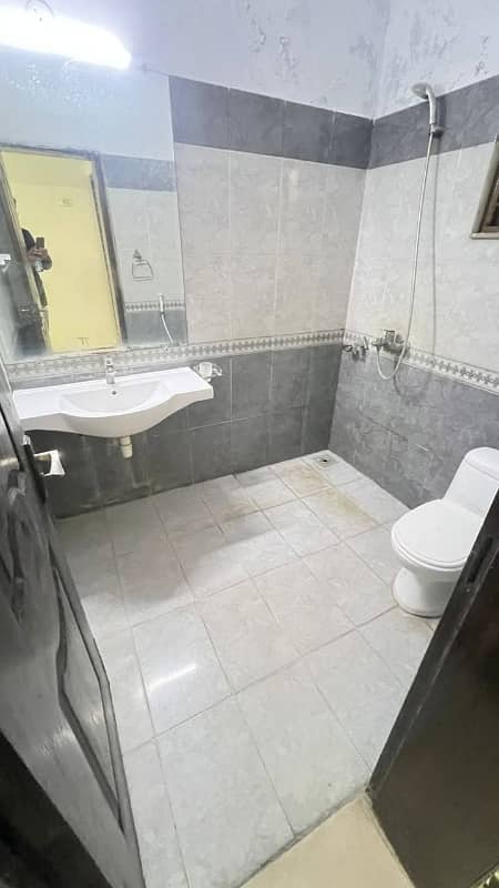 3Bed apartment available for Rent in Askari 11 sec-B Lahore 6