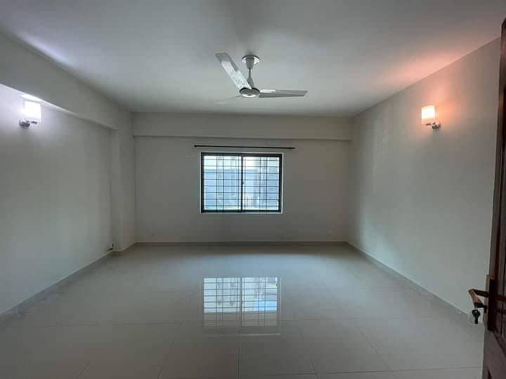 3Bed apartment available for Rent in Askari 11 sec-B Lahore 25