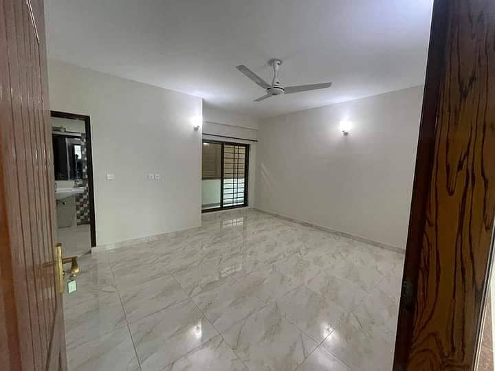 3Bed apartment available for Rent in Askari 11 sec-B Lahore 27