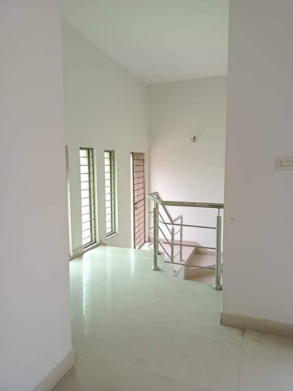 House available for sale in Askari 11 sec-B Lahore 0