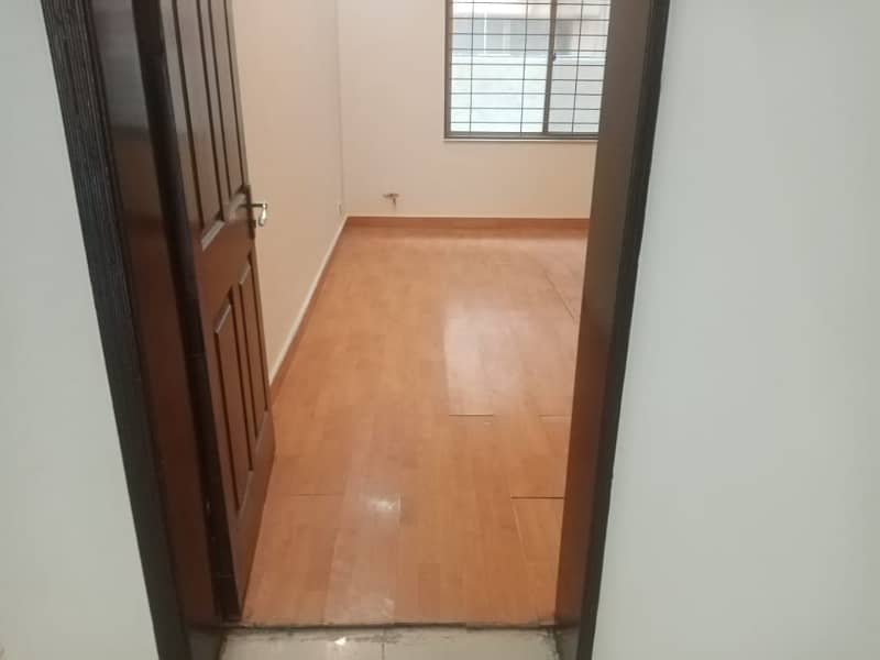 House available for sale in Askari 11 sec-B Lahore 6