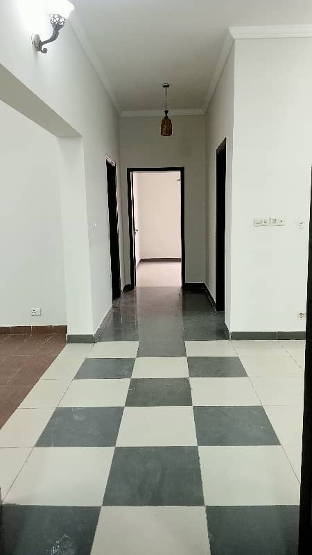 House available for sale in Askari 11 sec-B Lahore 13