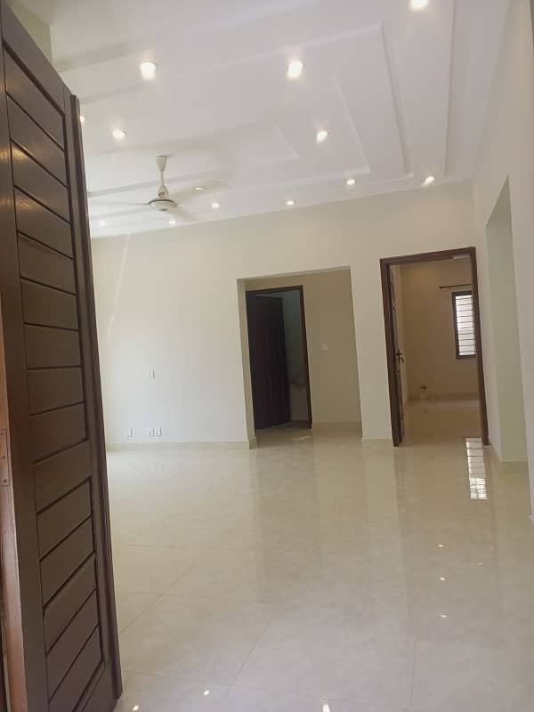 House available for sale in Askari 11 sec-B Lahore 24