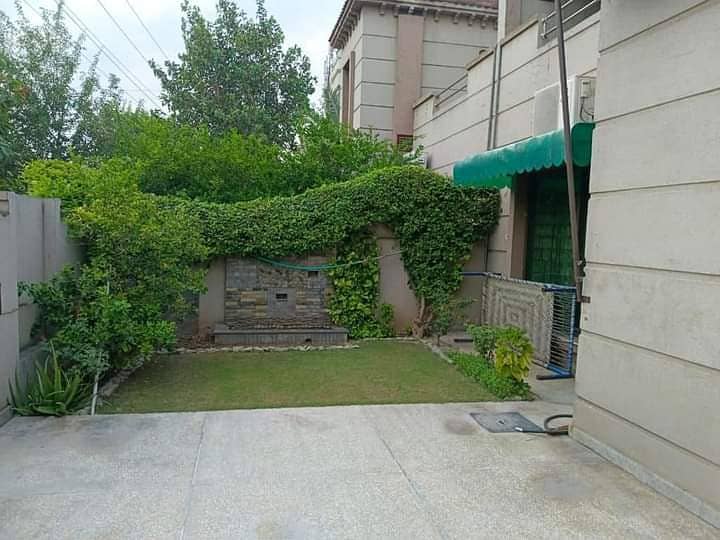 House available for sale in Askari 11 sec-B Lahore 31