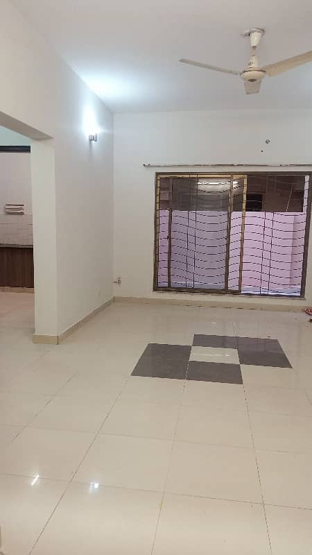 House available for sale in Askari 11 sec-B Lahore 35