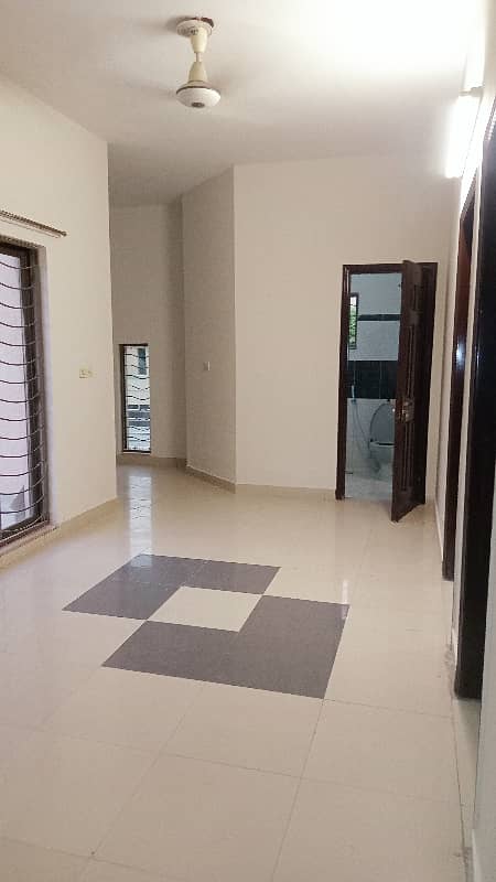 House available for sale in Askari 11 sec-B Lahore 47