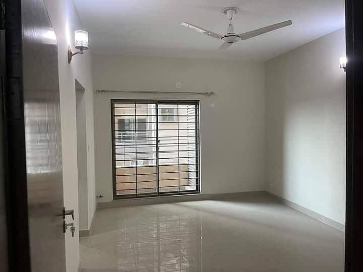 3 Bedroom Apartment Available For Sale In Askari 11 Sec-B Lahore 6