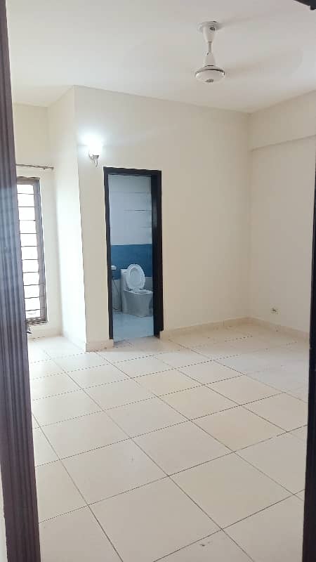 3 Bedroom Apartment Available For Sale In Askari 11 Sec-B Lahore 40