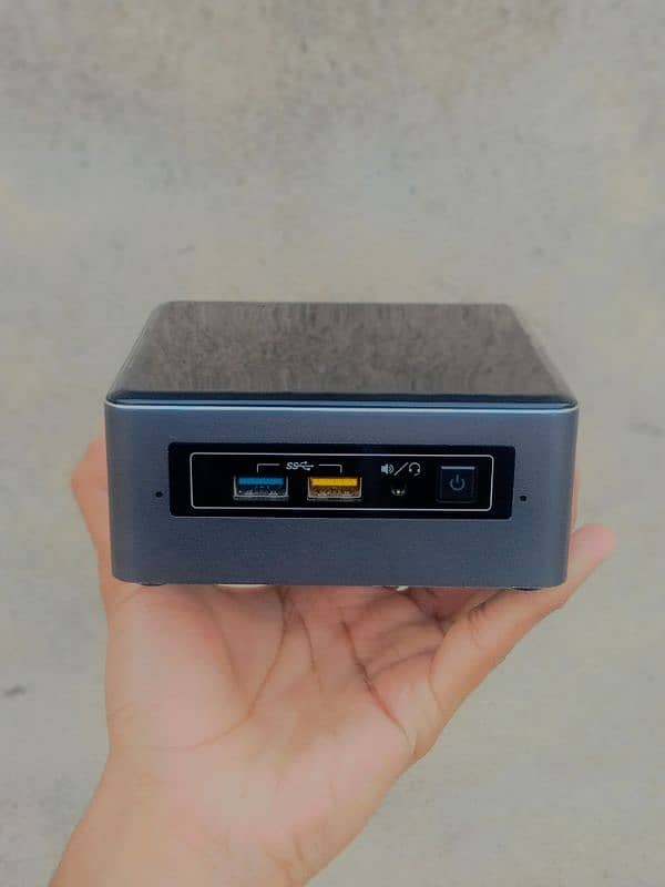 Intel NUC Core i5 7th Generation For Sale 1