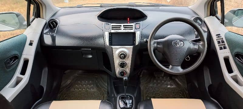 Toyota Vitz 2007 17