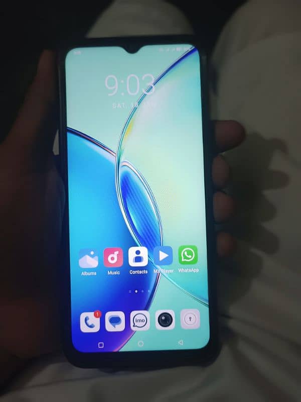 vivo y17s good condition with complete box 1