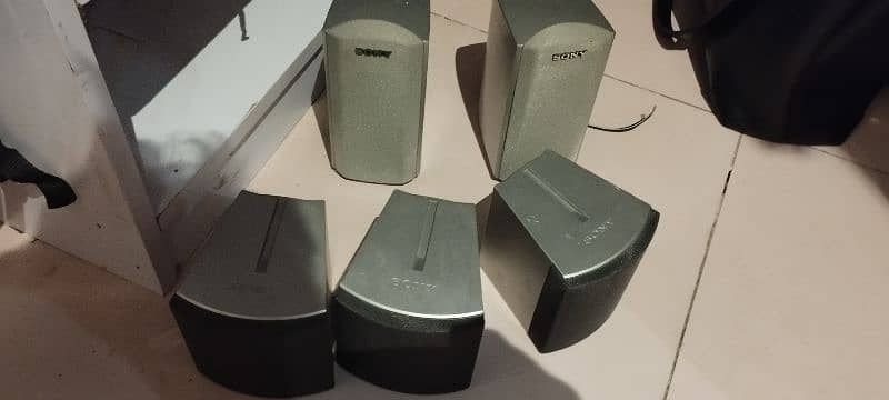 5 pcs Sony speakers without amplifier 0