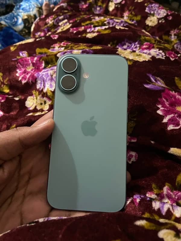 i phone 16 128gb factory unlocked teal colour 1