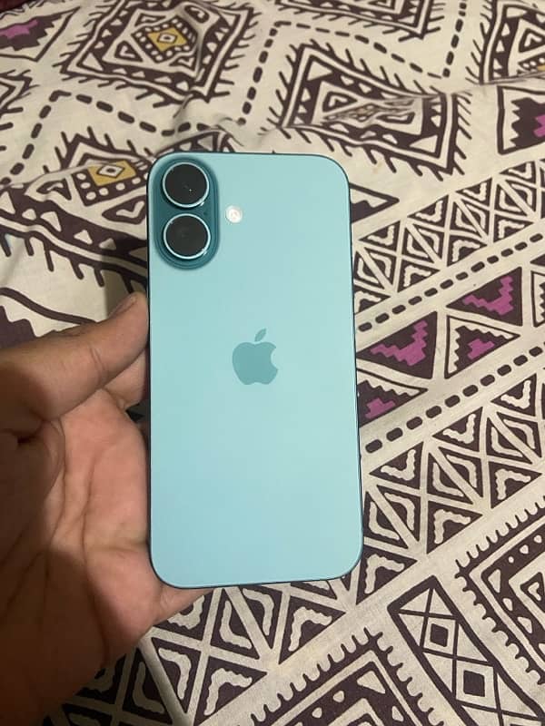 i phone 16 128gb factory unlocked teal colour 2