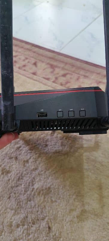 ASUS RT-AC5300 Tri-Band Gigabit Wi-Fi Gaming Router 2